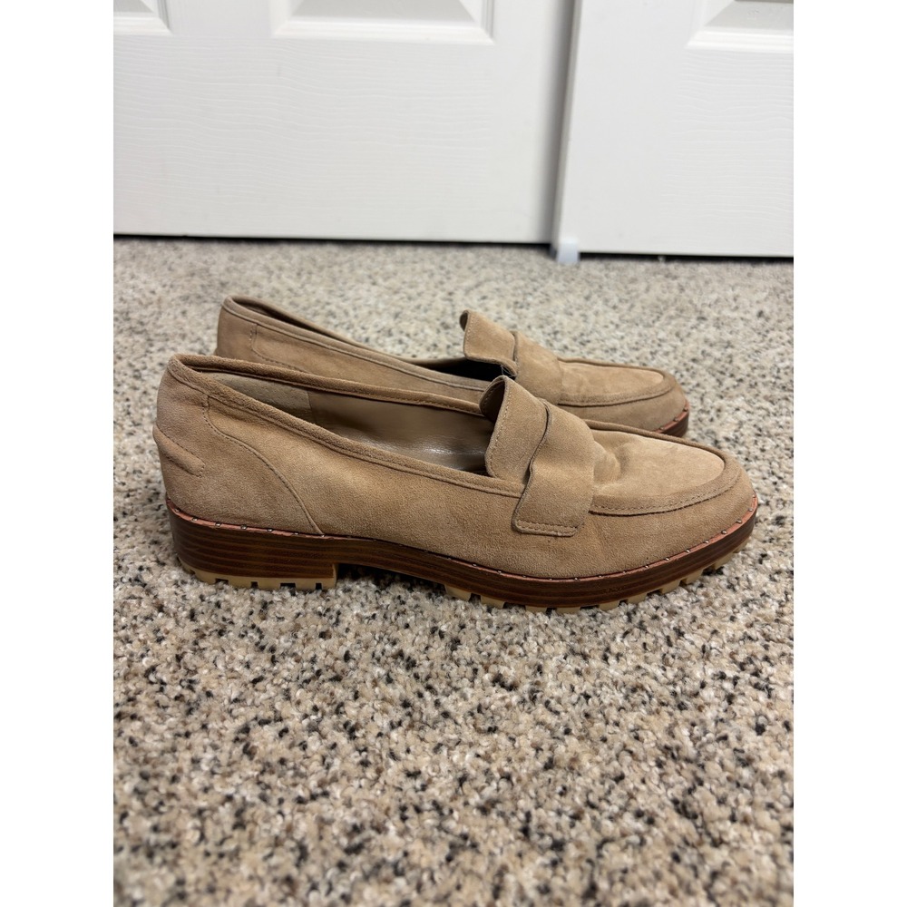Vince Camuto Loafers Womens 7 Lug Sole Studded Suede Tan Preppy Old Money